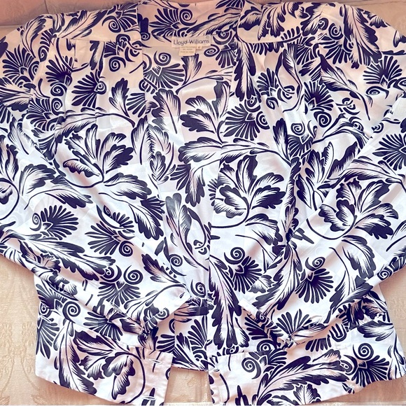 Gorgeous Lloyd Williams, Size 6 Black & White Dress Blazer - Picture 2 of 3